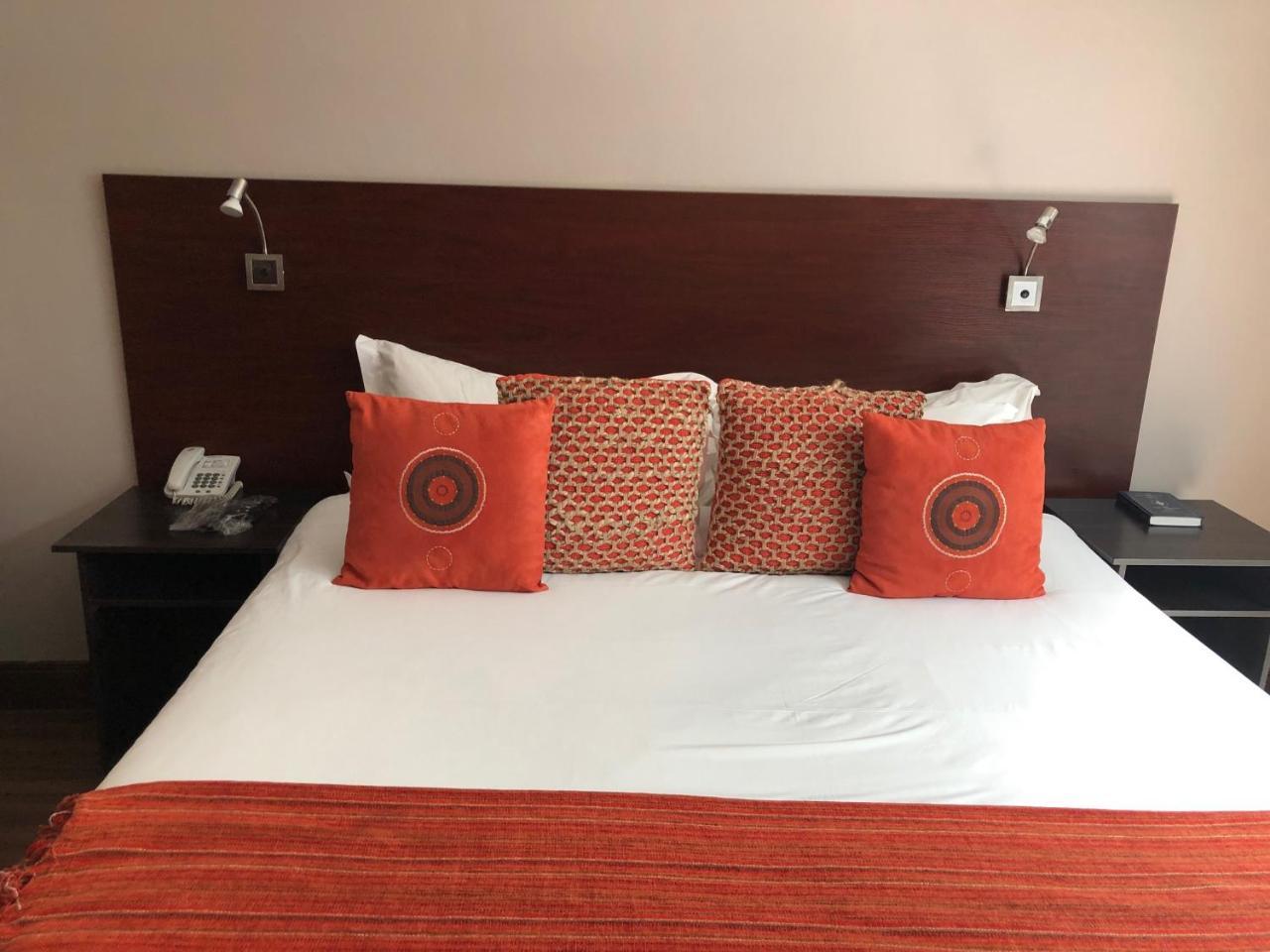 314 On Clark Guest House Pretoria-Noord Kültér fotó